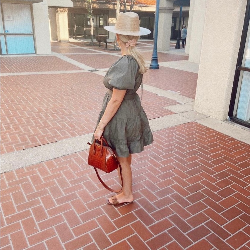 Ulla Johnson Size 4 olive color